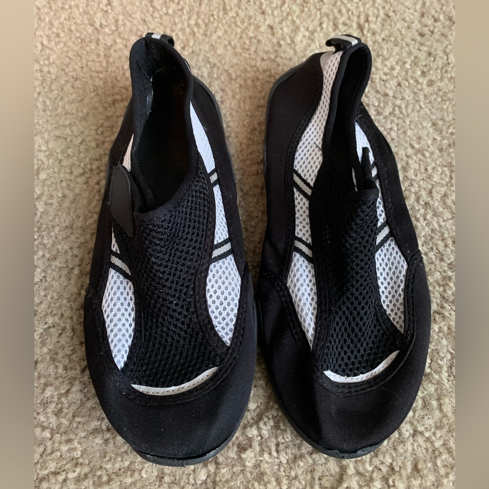 Athletic Shoe